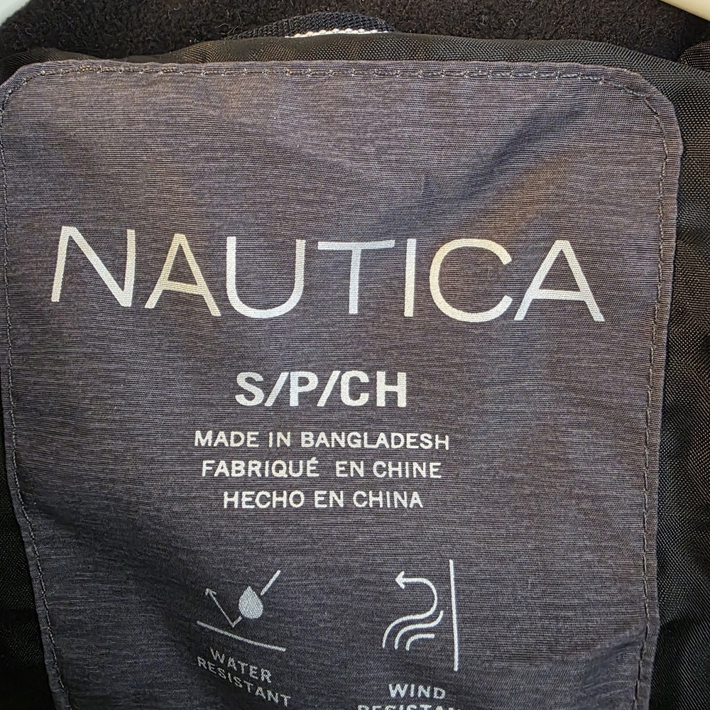 Nautica Men's Quilted Puffer Jacket - Like New - Picture 5 of 12